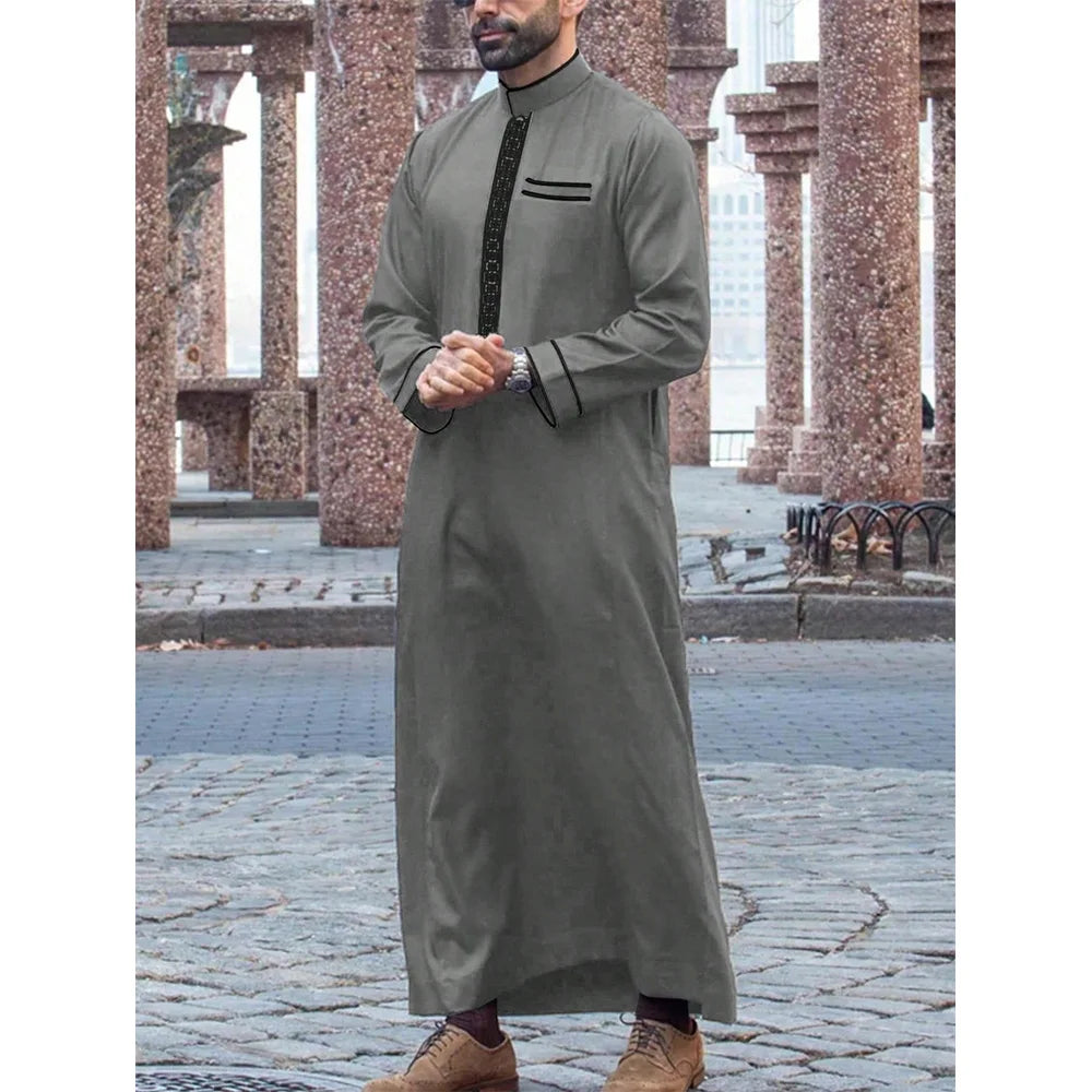 Muslim men's long robe, luxurious high-end fashionable embroidered robe, casual round neck daily holiday men's long robe