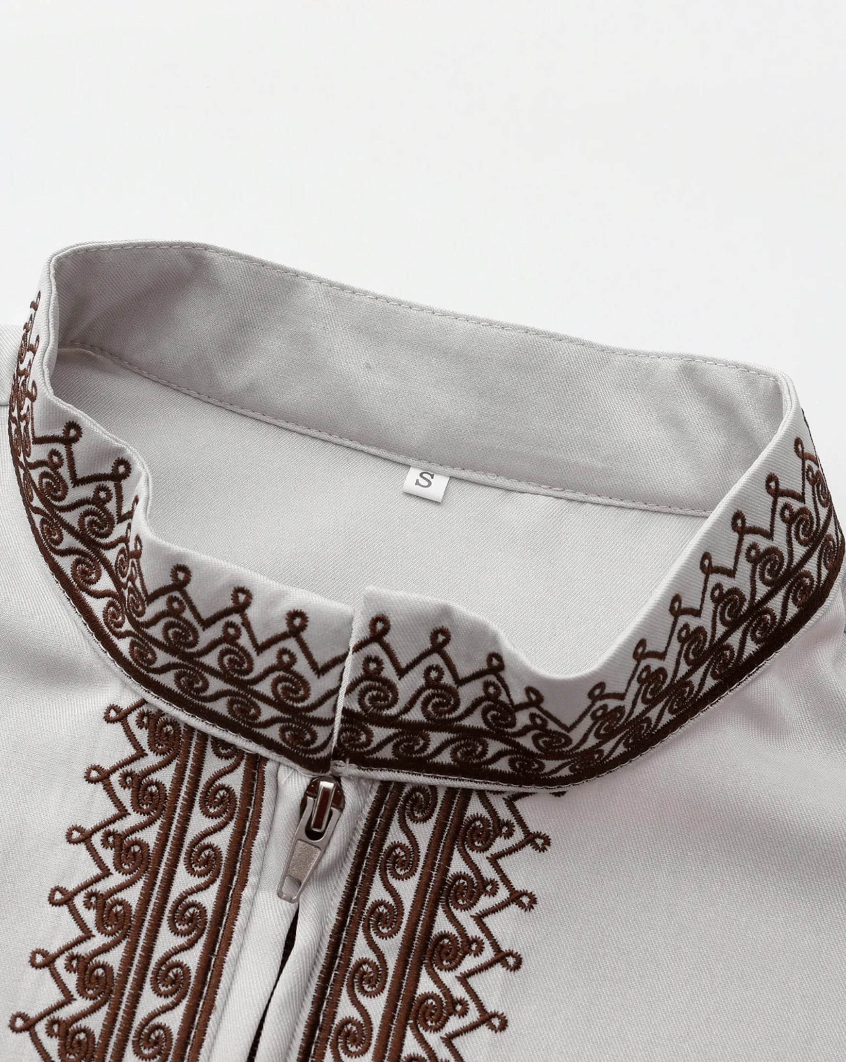 Muslim men's long robe, luxurious high-end fashionable embroidered robe, casual round neck daily holiday men's long robe